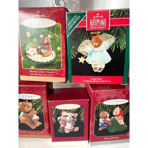 Hallmark Keepsake  Teddyt Bear lot 5 figurines